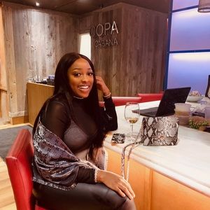 Meet your Posher, Melissa